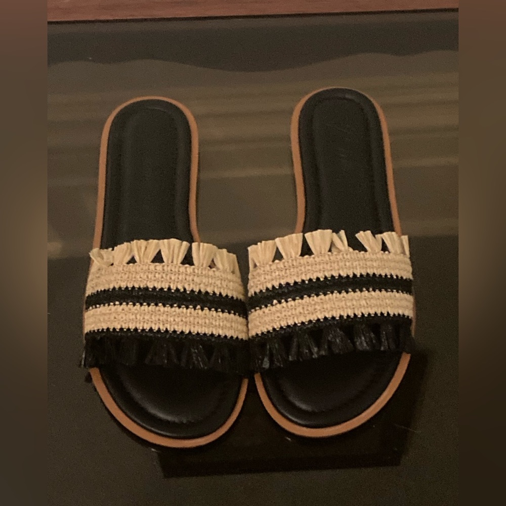 Brand new J Crew women’s designer slippers